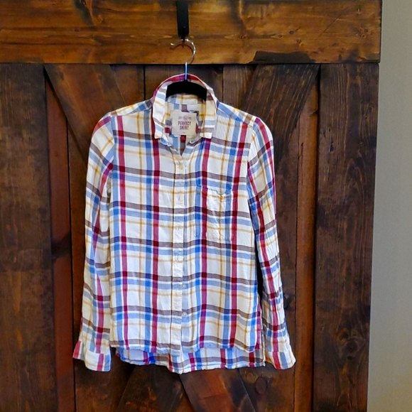 Perfect Lightweight Flannel - Picture 1 of 3